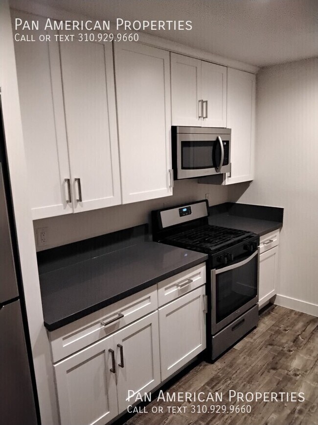 Building Photo - 6625 1/2 Crenshaw Blvd.-