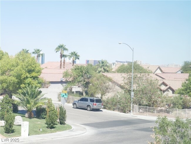 Building Photo - 6051 W Dewey Dr