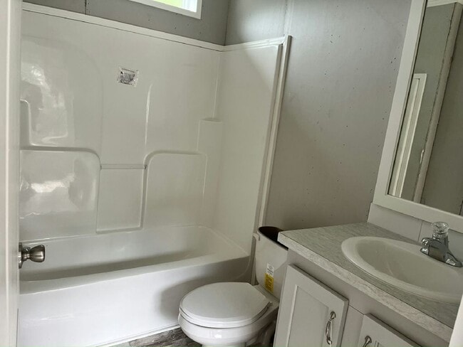 Building Photo - 3007 Horse Shoe Ct