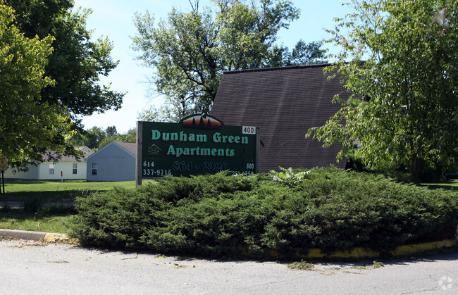Building Photo - Morgan Glen Townhomes