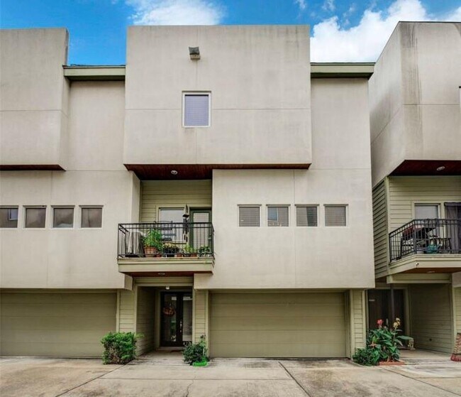 Building Photo - 4707 Caroline St