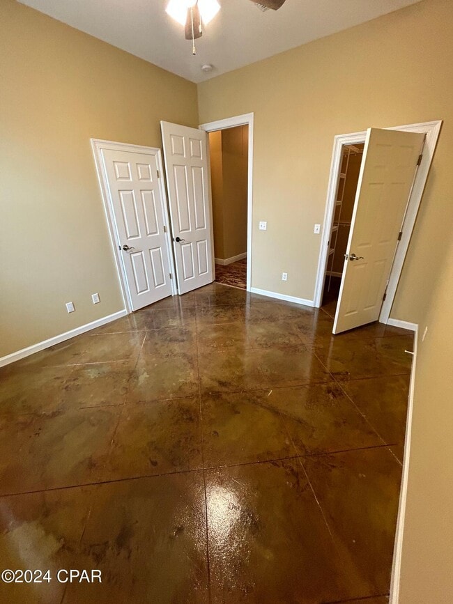 Building Photo - 7134 Bay Crest Rd