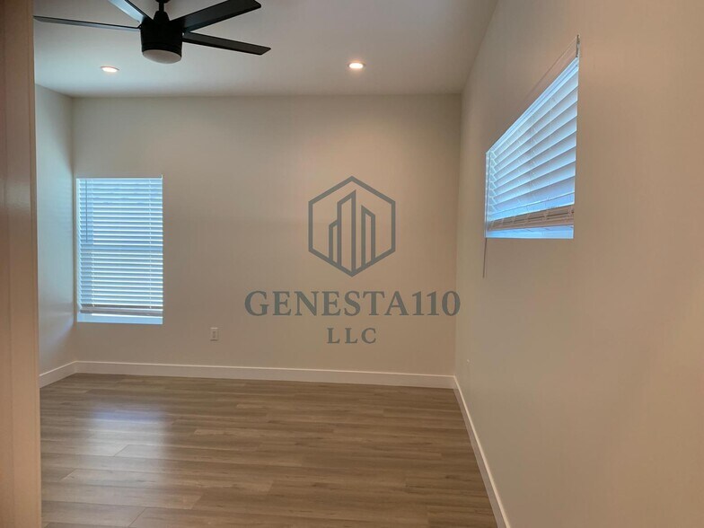 Building Photo - 11040 Genesta Ave