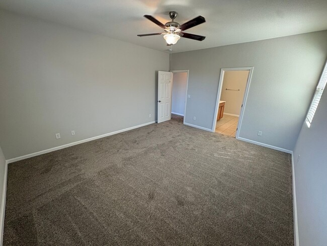 Building Photo - 1332 Tuolumne Way