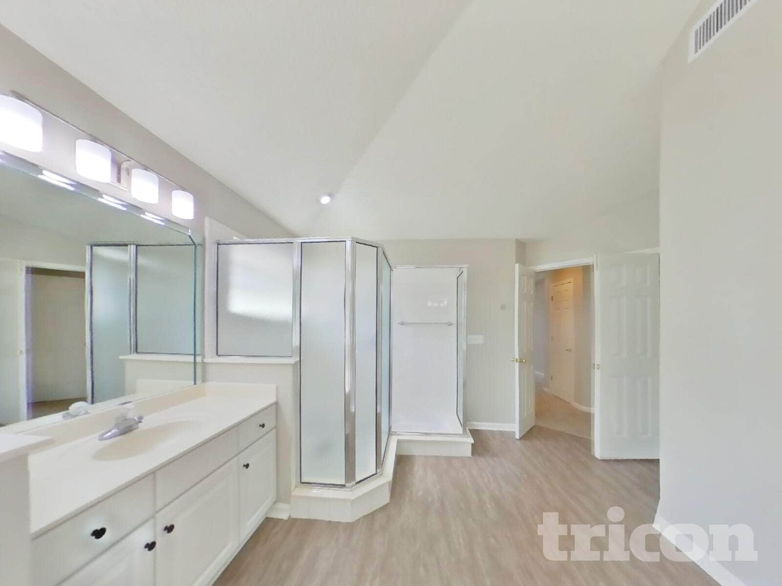 Building Photo - 1648 Country Walk Dr