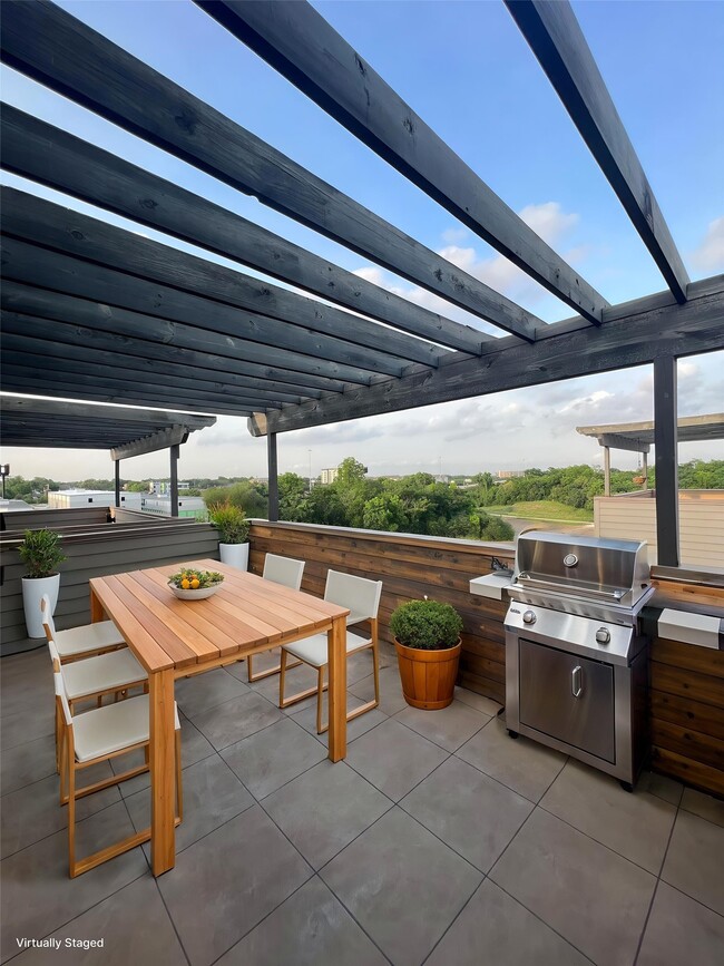 Building Photo - 194 Harvard St