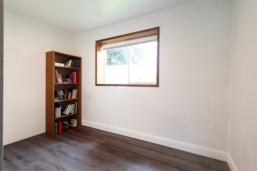 Building Photo - 12638 SE 210th Ct