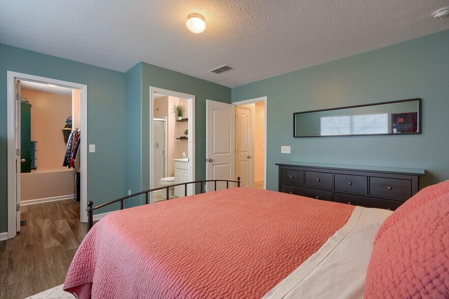 Building Photo - 5685 Alliance Way