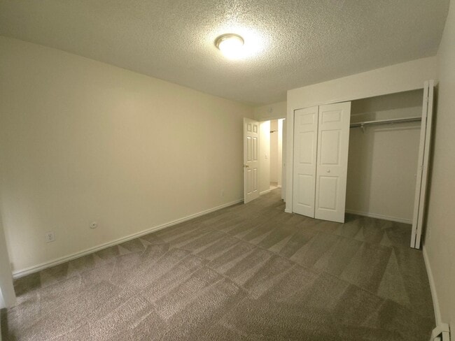 Building Photo - 2707 Valmont Rd