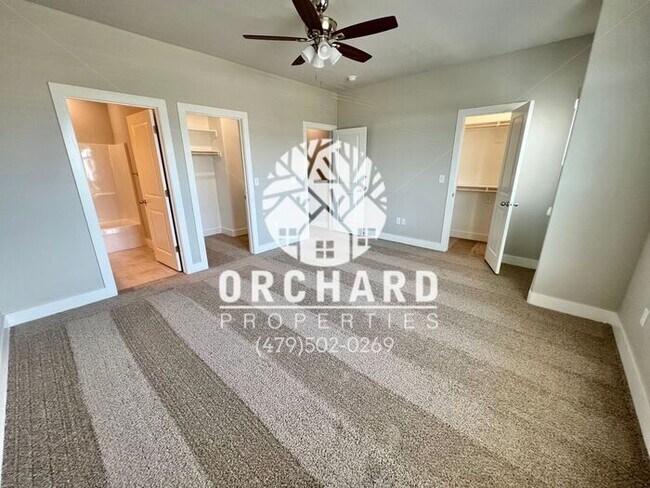 Building Photo - EP 5 | Endura Park-Townhomes in Siloam Springs!