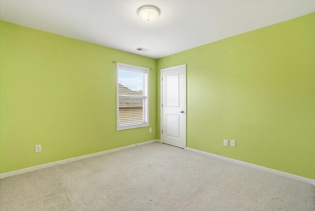 Building Photo - "Spacious 5-Bed Retreat with Wet Bar, Movie Room & Finished Basement in Kennesaw!"