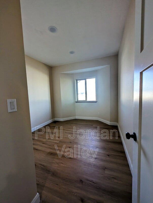 Building Photo - 408 RIGDON St