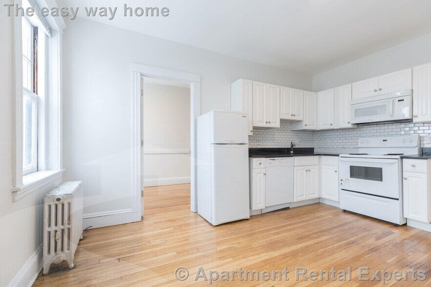 Building Photo - 30 Langdon St