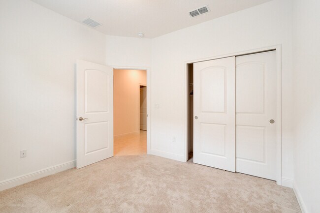 Building Photo - 5563 Estero Loop