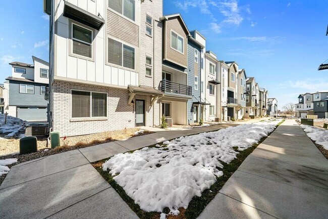 Building Photo - 12326 W 56th Ln