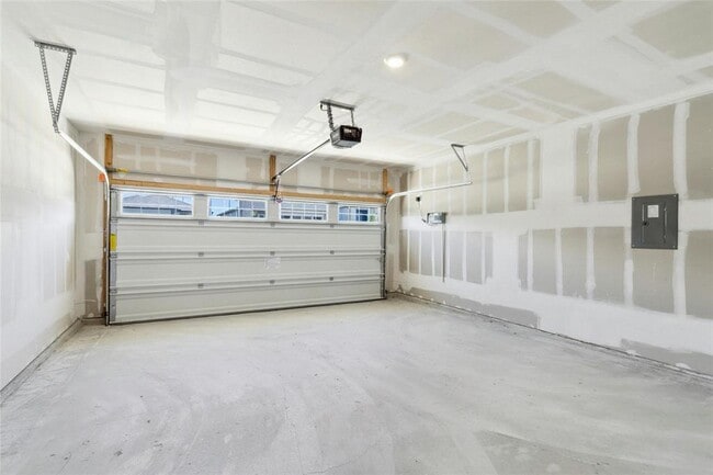 Building Photo - 320 Fairfax Ave