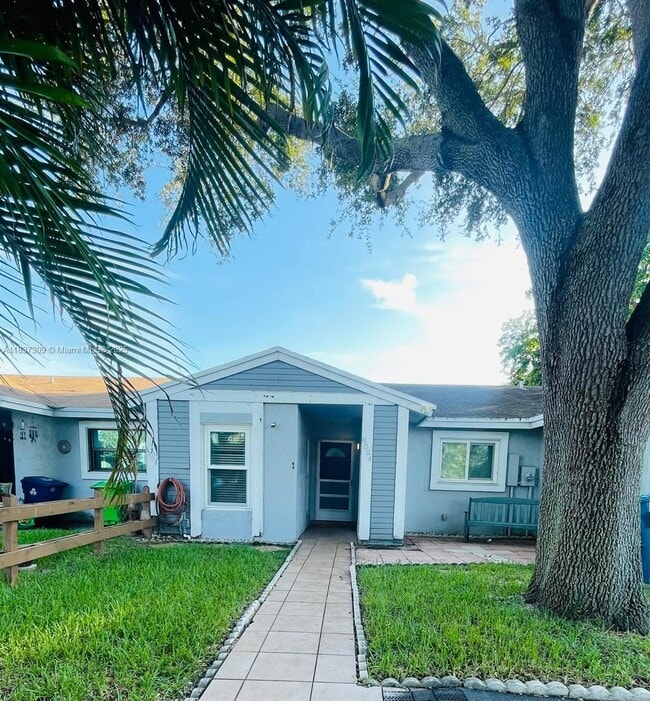 Primary Photo - 8084 NW 41st Ct