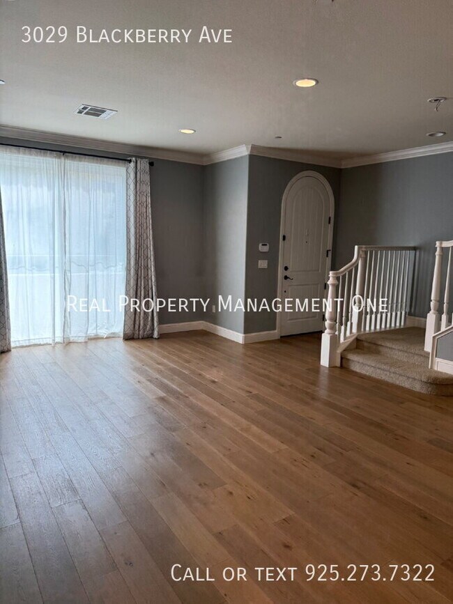 Building Photo - 3029 Blackberry Ave