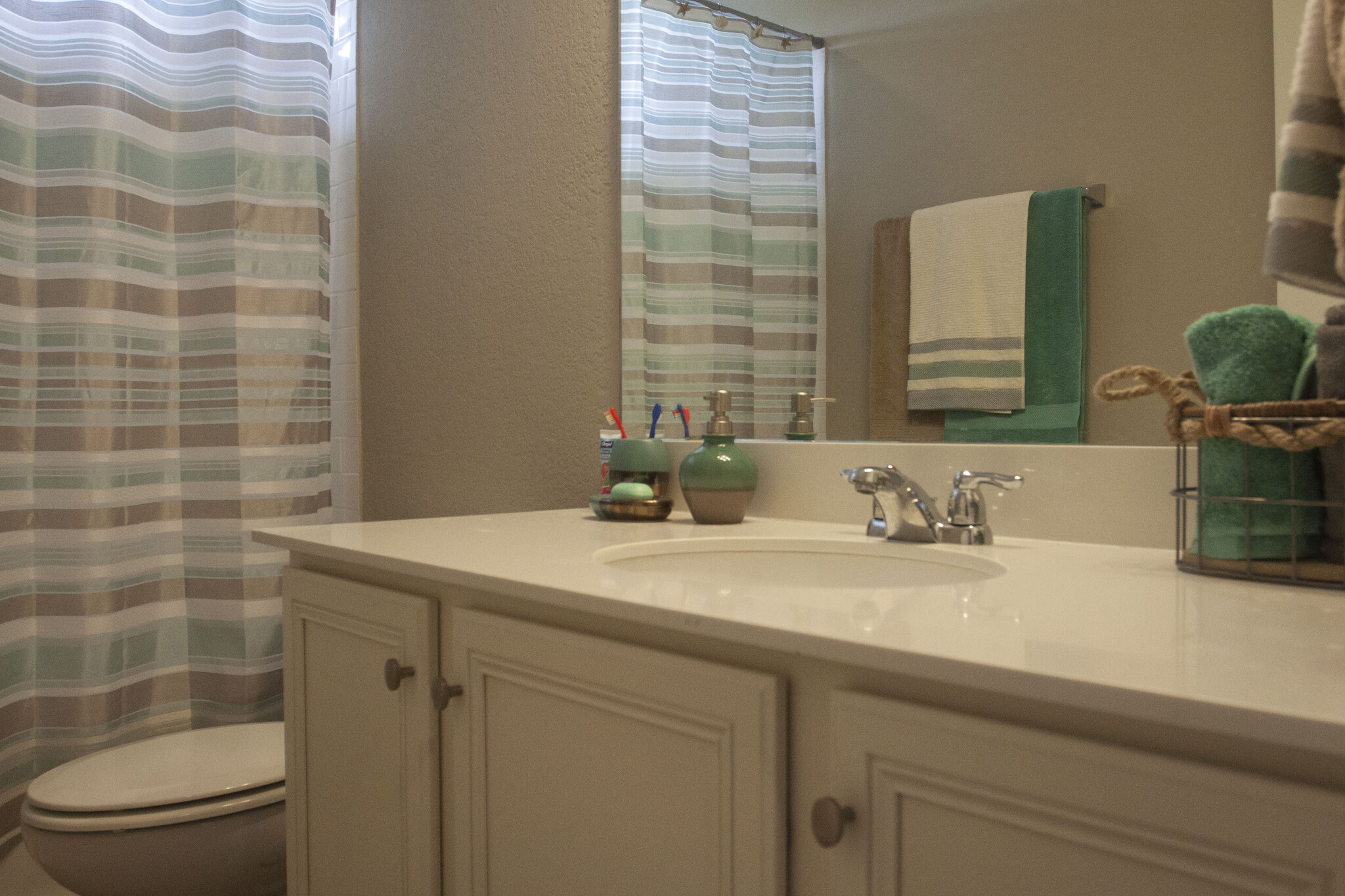 Bath/Shower 2 - 9401 Privet Dr
