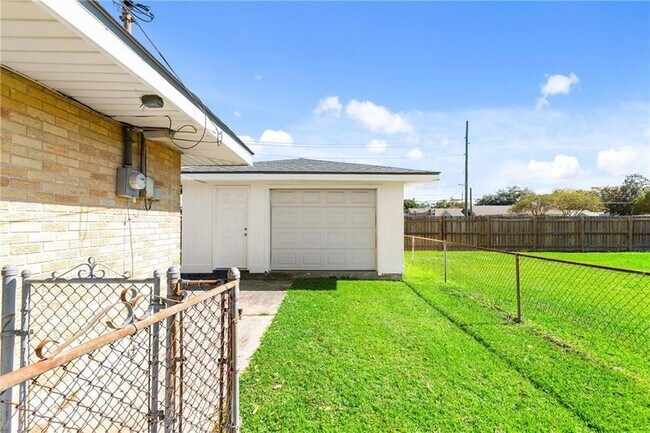 Building Photo - 542 Marino Dr