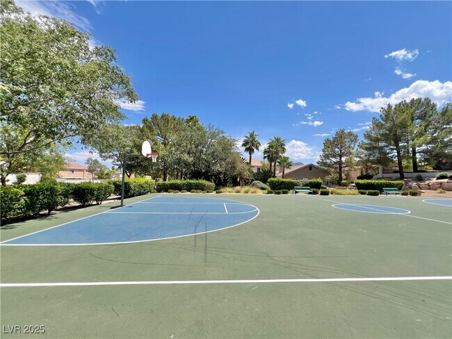 Building Photo - 258 Whitewater Village Ct