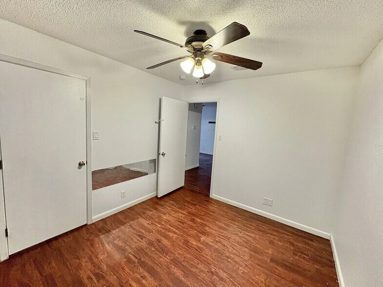 Bedroom 2 - 1611 Somerset Dr