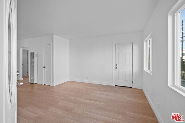 Building Photo - 8150 Sepulveda Pl