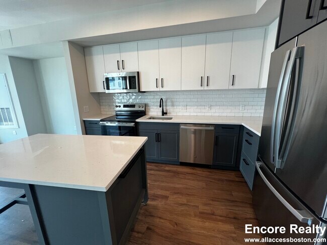 Building Photo - 80 Rugg Rd