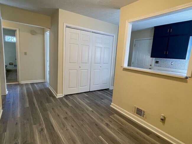 Building Photo - 4912 Valley Dale Ct