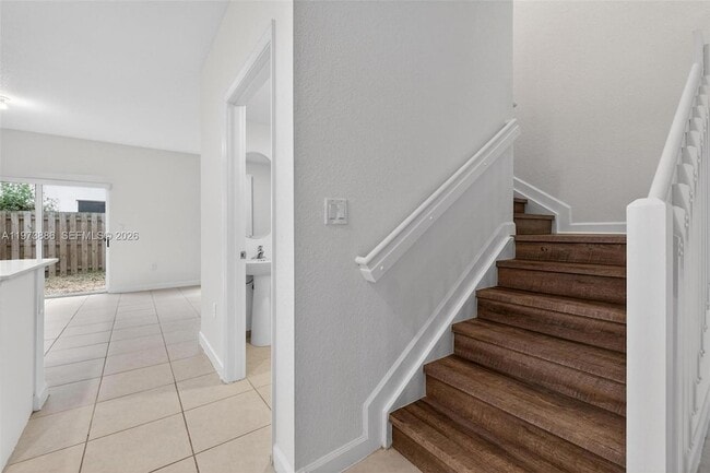 Building Photo - 2662 SE 10th St