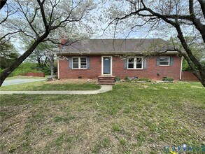 Building Photo - 2306 Larkwood Rd