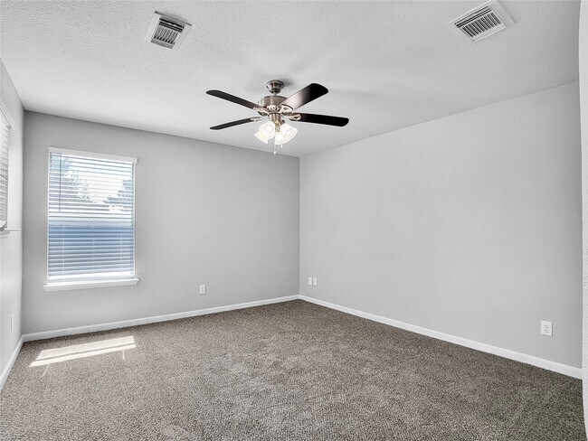 Building Photo - 8134 White Arbor Ct