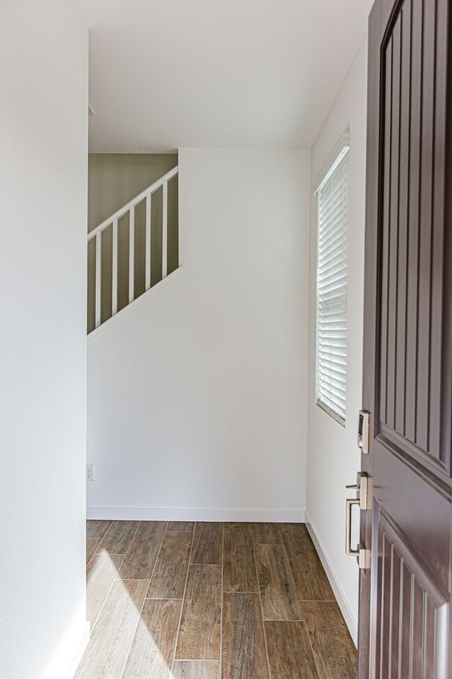 Building Photo - Brand New 4-bedroom Home