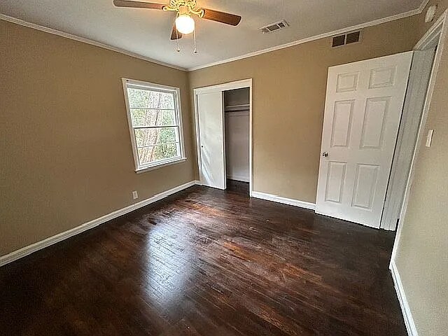 Building Photo - 3056 Farcott St