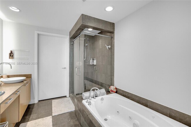 Building Photo - 3801 Collins Ave