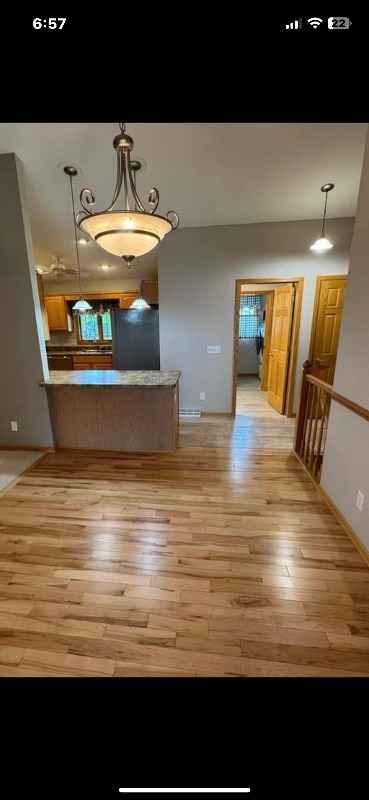 Building Photo - 4202 Greenbriar Dr
