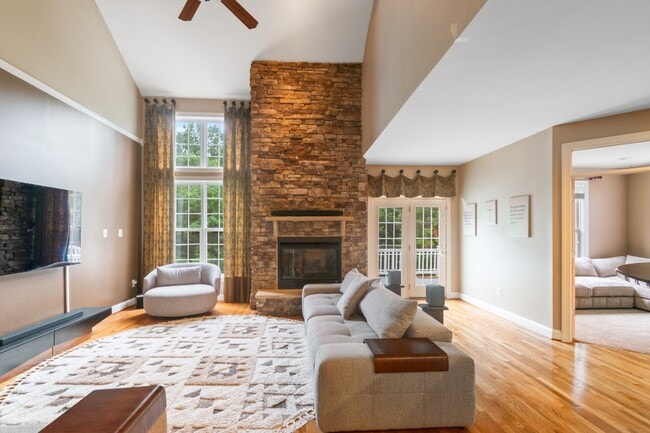 Building Photo - 5105 Bright Owl Rd