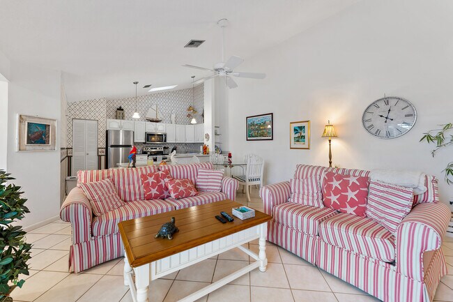 Building Photo - 1801 S US Hwy 1