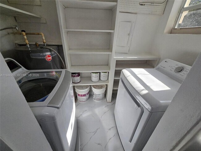 Building Photo - 1320 NE 211th Terrace