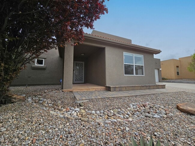 Building Photo - 7250 Via Verde