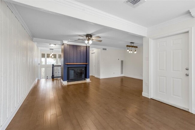 Building Photo - 195 World of Tennis Sq