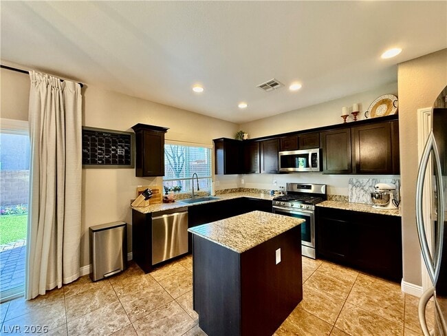 Building Photo - 10241 Gibson Isle Dr