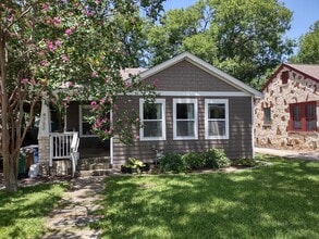 Building Photo - 4702 Rosedale Ave