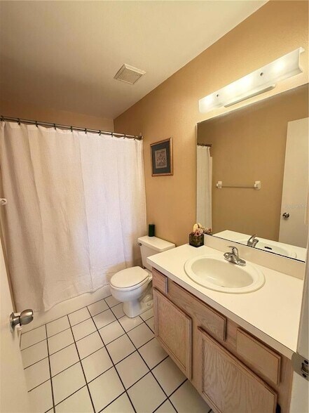 Building Photo - 8402 Waterview Way