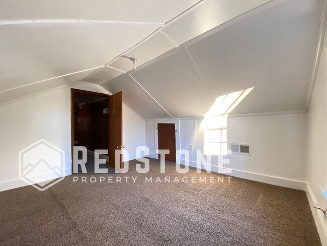 Building Photo - 416 Cleveland Ct