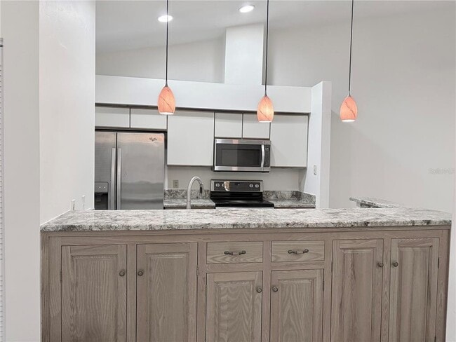 Building Photo - 920 NW 124th Dr