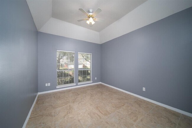 Building Photo - 4102 Magnolia Ln