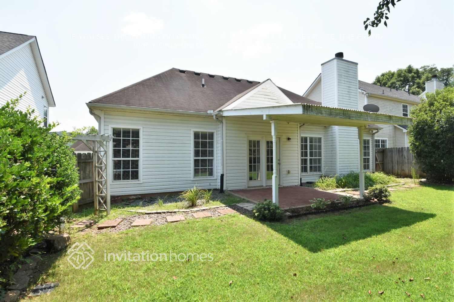 Building Photo - 55 Lakebrooke Ln