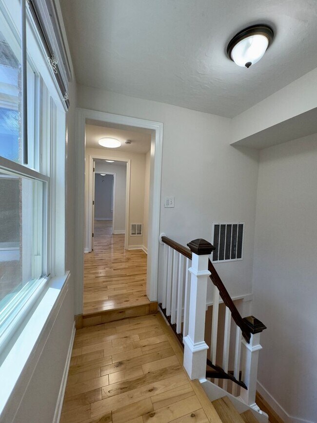 Building Photo - Charming 2 Bedroom/2 Bathroom Townhome in Canton, Baltimore, MD!