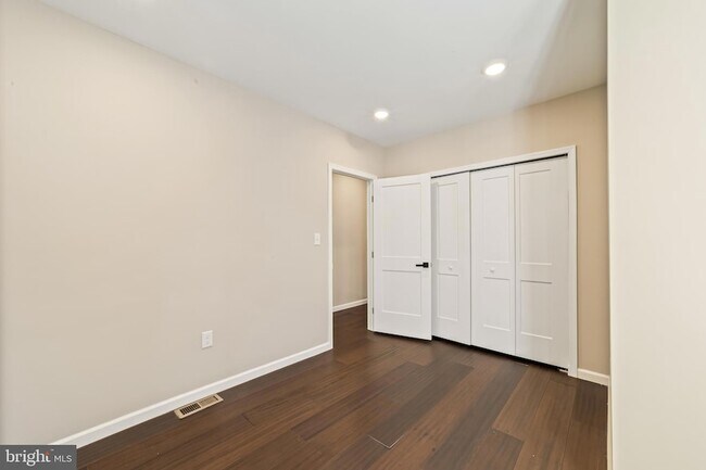 Building Photo - 4707 Sansom St